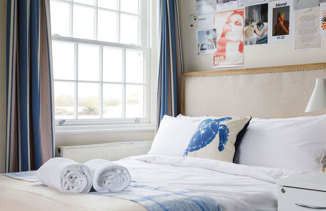 Amazing 5 BR Country Home Pool Gym Yoga Studio - Photo 29