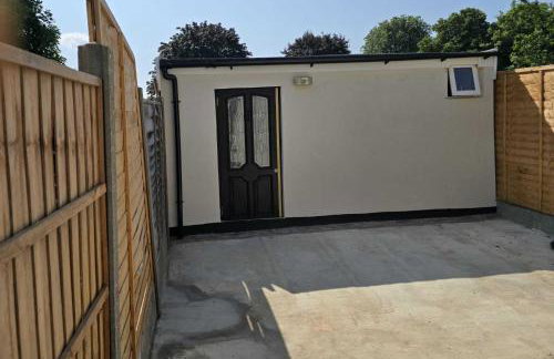 House - Sleeps 8 - Garden - Short Walk to Station - Foto 22