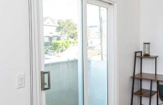 Chic SD Basecamp - Walk to Downtown - Foto 32