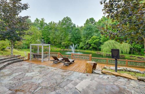 Blue Ridge Mountain-View Cabin with Hot Tub and Deck! - Foto 39