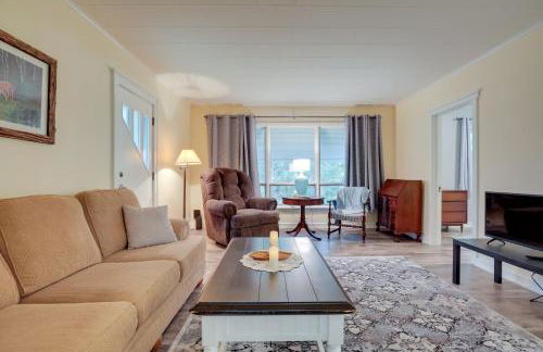 Peaceful Saint Germain Home with Fire Pit! - Photo 3