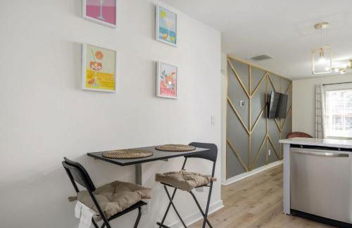 Relax in a Modern Luxury 1BD in Sylvan Hills - Foto 10