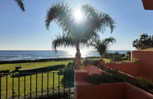 Exclusive 1 line Beach Apartment in Marbella with Panoramic Views - Foto 51