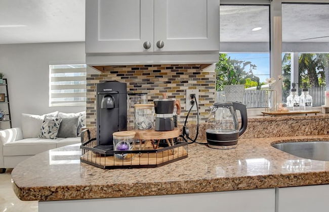 Boca Beauty - Stylish Home With Pool 3 Bedroom Home by RedAwning - Foto 13