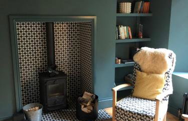 4 bedroom detached house in the heart of Chagford - Photo 12