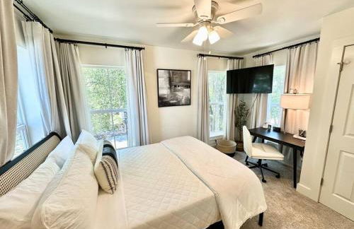 Cute and Cozy Comfy Birds Junior Cottage - 1 mile to Dwntn Ocean Springs, near Beach with Golf Cart - Foto 32