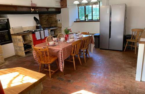 6 Bedroom Farm House with 12 Beds in Weldon - Foto 42