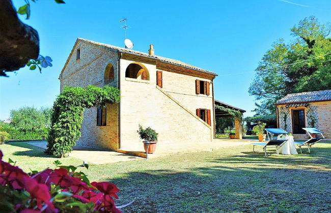 Elegant Villa in Montecosaro Italy with Hot Tub - Foto 33