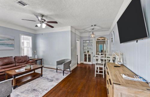 M Street Double Top Floor of a Historic Triplex Sleeps 12 Walk to Beach - Foto 15