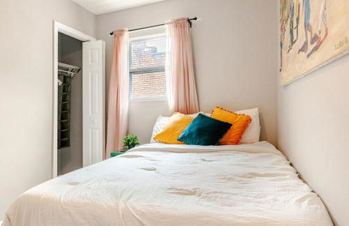 Stylish 3BR Townhouse with Backyard,and Easy Parking - Photo 28