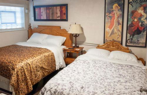 Bootlegger House Sleeps 10-20 Free TV & Parking - Foto 22