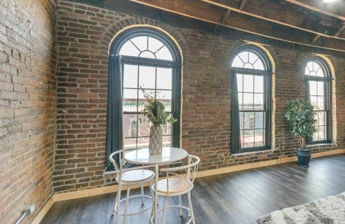 Jacuzzi Tub and Full Kitchen Dowtown Hannibal Loft - Foto 14