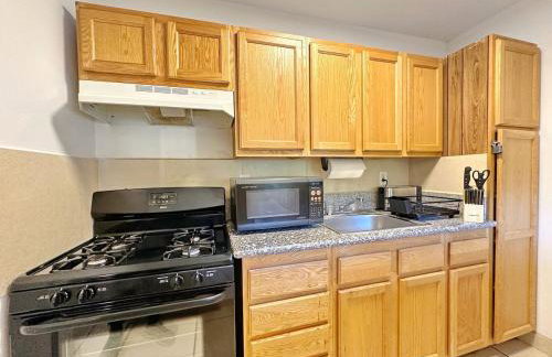 Relaxed and Cozy Poolside Studio - LOU2 - BUR - Foto 15