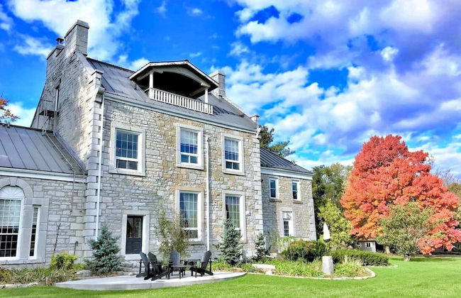 All Suites Whitney Manor - Photo 39