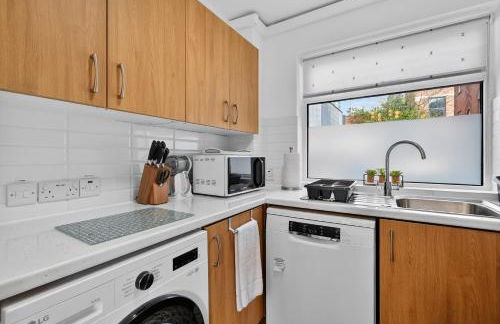 Comfy City Base with Free Parking Walk Everywhere - Foto 16