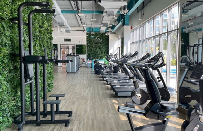 Elite LUX Holiday Homes - Cozy Modern 1BR in Dubai South - Photo 12