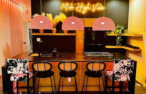 in Baker St. Abode Minutes to Downtown - Foto 7