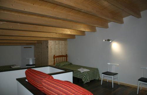 Amistad y convivencia 2 - Foto 7