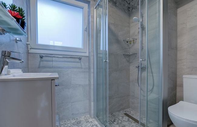 74 Prokymea- Steps From the Sea, Downtown, Balcony - Foto 9