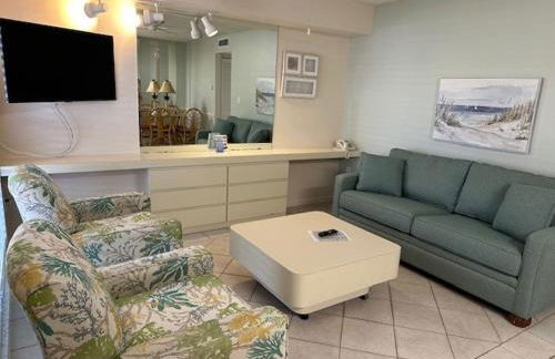 Treasure Island Beach Club 727-360-7096 - Foto 22