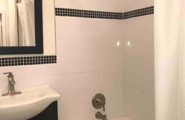 Prime DC 3BR 2Story Home - 95WalkScore Steps to Cafes Dining Nightlife Grocery Metro - Close to Downtown - Foto 17