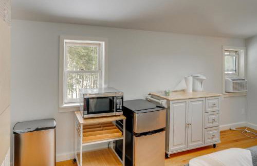 8 Mi to Tanglewood and Butternut Ski Spacious Home! - Foto 42