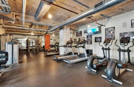 Downtown Loft I Pool, Gym, Free Parking, FIFA 2026 - Foto 8