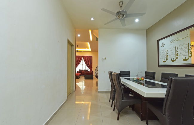 OYO Home 90532 Casa Azlinda Muslim - Foto 4