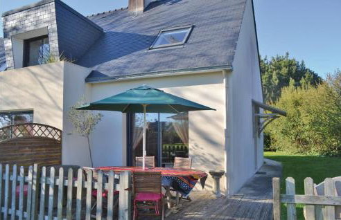 2 Bedroom Amazing Home In Plomeur - Foto 1
