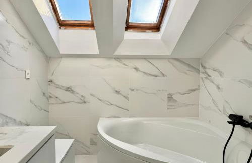 Luxury Golden Mile Townhouse near Puente Romano - EaW Homes - Foto 31