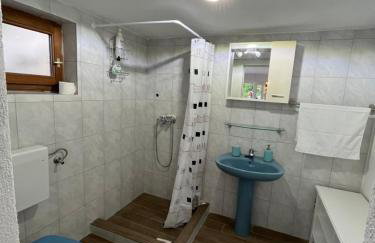 Beach Alone - Foto 18