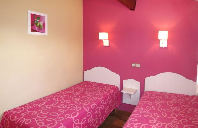 4 bedroom House in Saint-Cyprien with swimming pool and terrace - Photo 9