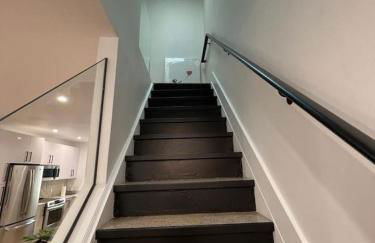 Stunning Family Style Duplex - Foto 25