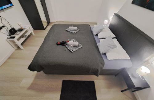 Apartments Orlić - Self check-in with code, WI-FI, Netflix, smart TV, garden, terrace - Photo 39