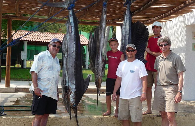 Ocean Giants and Coastal Gems: Your Ultimate Fishing Experience - Photo 7