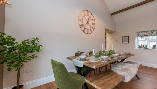 Luxury Barn - Hot Tub, Views, Stunning Location! - Pass the Keys - Foto 5, Other