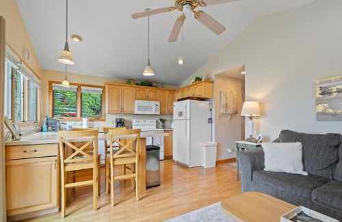 Sunset Shores - Lakeside Cabin #1 by Simple Life Rentals - Foto 19