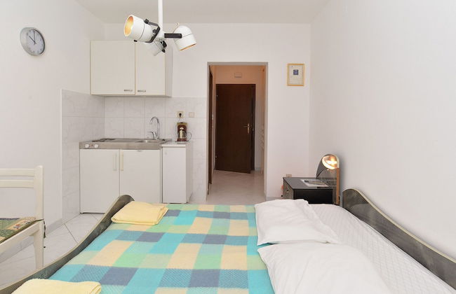 Apartment Josip 828 - Photo 5