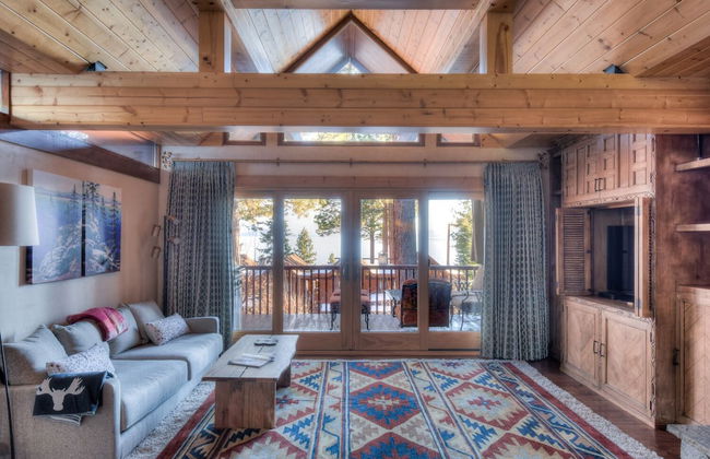 Crystal Shores Villa Lake Views & Hiking - Photo 5