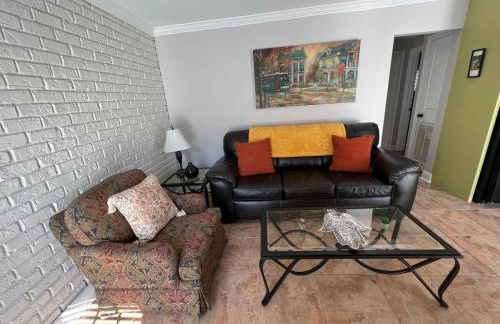 Cute 2 bedroom near LSU - Foto 11