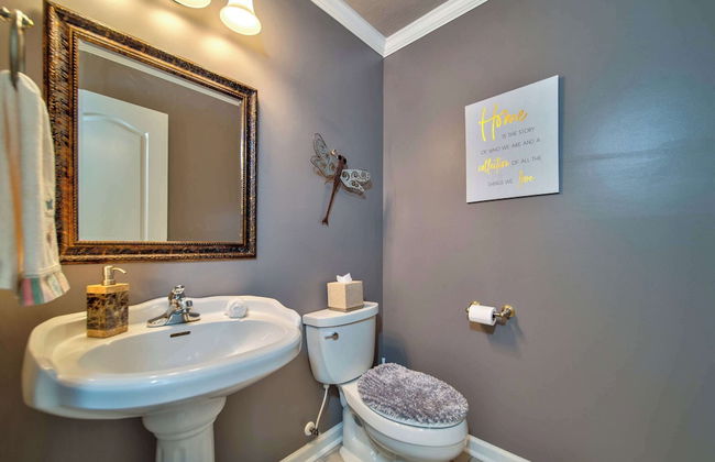 Sunset View 3 BDR Close to Downtown! - Photo 27