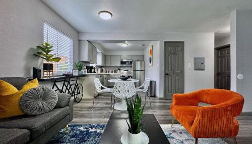 Central Midtown Apt-Secure Parking-Walk to Target - Foto 1