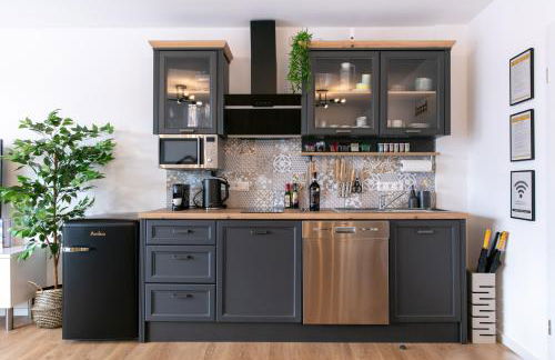 CABANA - Deluxe City-Center - kostenloser Parkplatz - Balkon - WiFi - Zentral - Photo 8