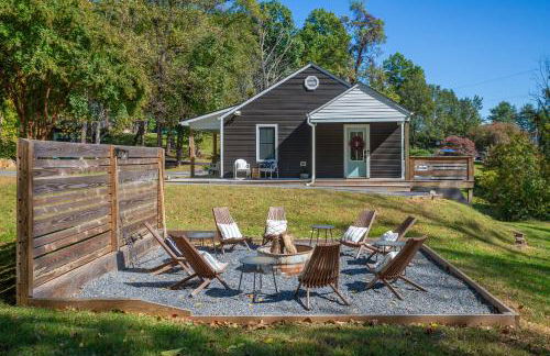 Little Farmhouse 3BR, 2BA Near Wineries - Foto 48