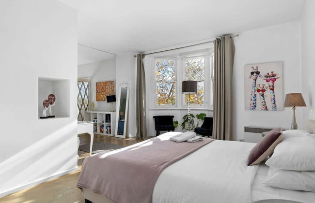 Spacious St Kilda Escape - Parking and City Views - Foto 7