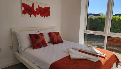 Paradigm Court, Luxury 2-Bedroom Apartment F3, Oxford - Photo 4