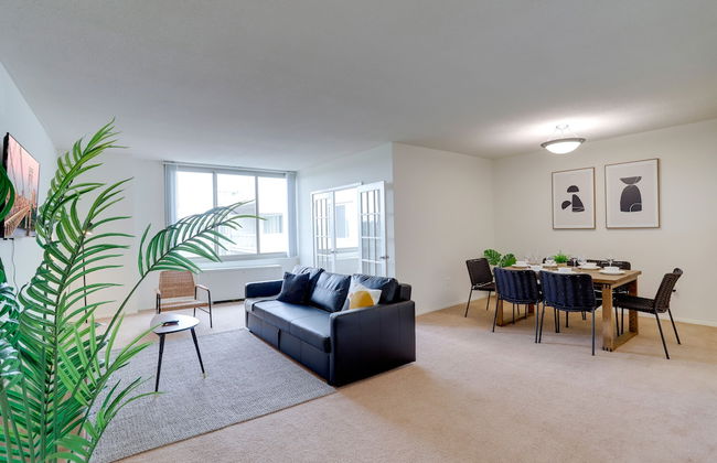 Crystal City Comfortable Apartments - Photo 80