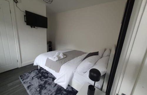 Private Room Sleeps 2 with Ensuite & Parking - Foto 2