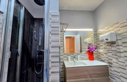 Luxury Central Apartment - Photo 38