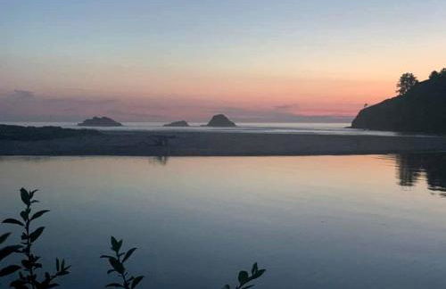 Stunning Beachfront Cabin with Barbecue and Hot-tub in Otis, Oregon - Foto 22